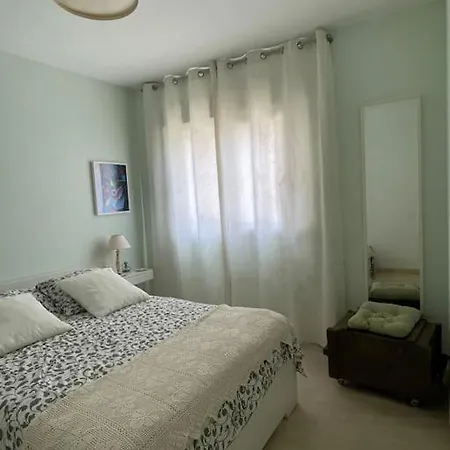 Apartamento Sobre El Mar Radazul